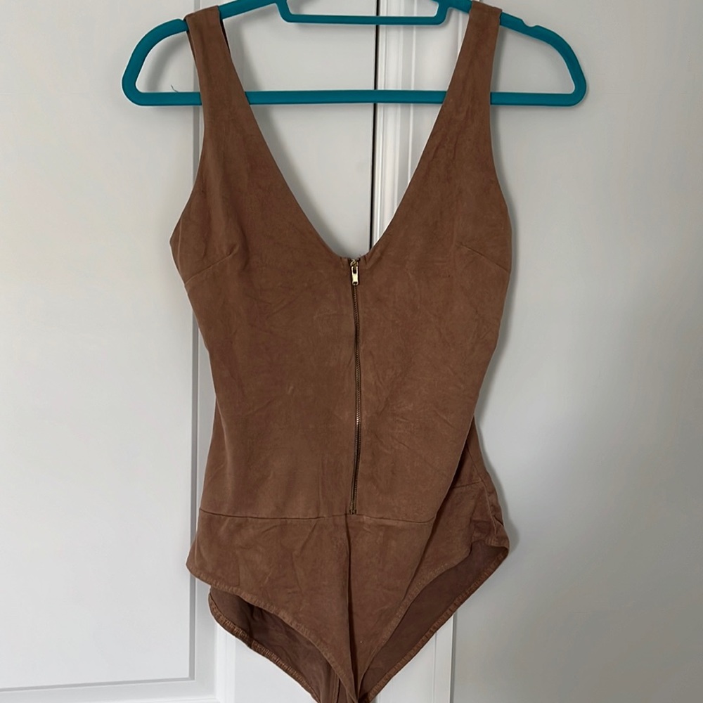 Charlotte Russe Brown Suede Bodysuit with Zipper Detail // Size L